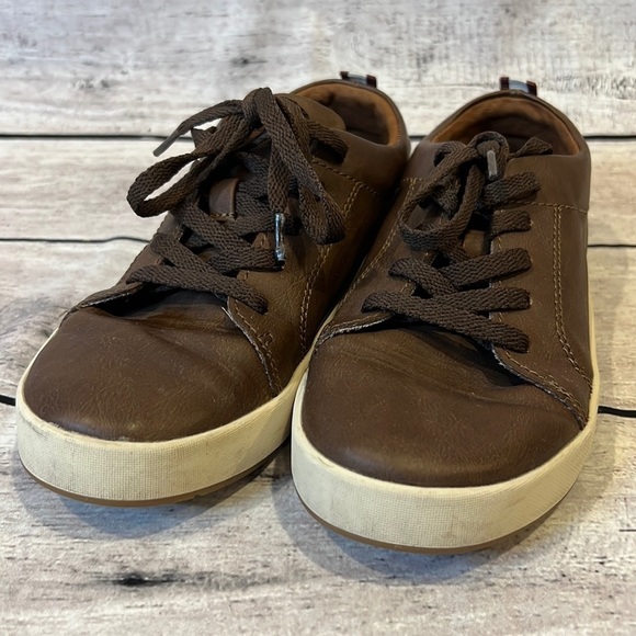 Sperry Cruise Leather Sneaker Size 2 - Picture 1 of 6